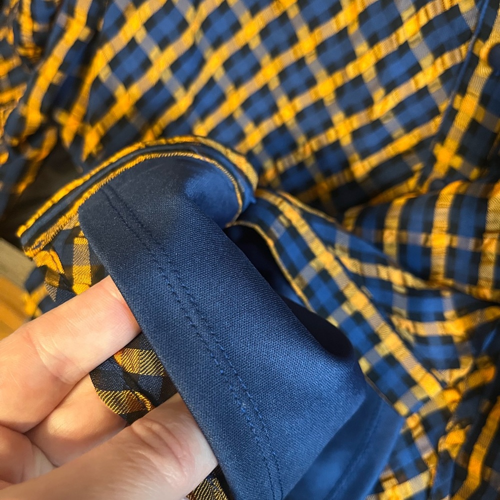 Puffy Sleeve Plaid Top - Picture 6 of 6